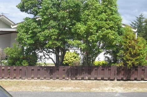 Photo of property in 1/2 Colin Wild Place, Glenfield, Auckland, 0629