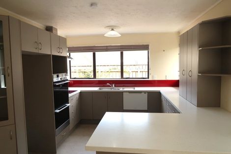 Photo of property in 5a Waimarie Avenue, Paraparaumu, 5032