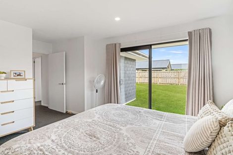 Photo of property in 119 Shillingford Boulevard, Rolleston, 7615