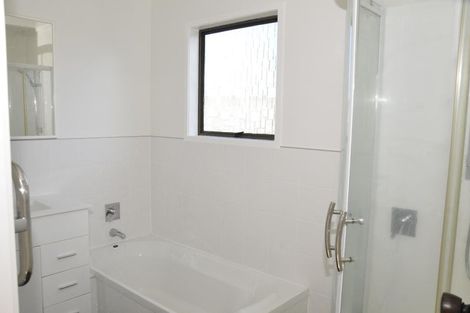 Photo of property in 1/11 Askew Place, Farm Cove, Auckland, 2012