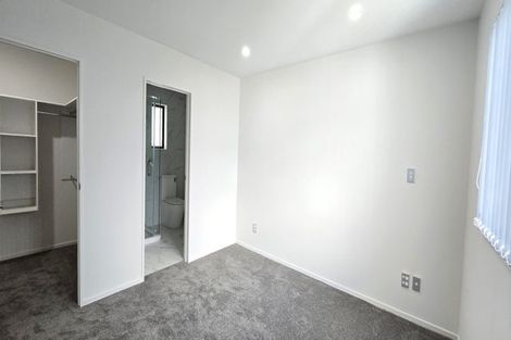 Photo of property in 8b Nield Road, Manurewa, Auckland, 2102