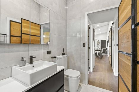 Photo of property in 1/347 Racecourse Road, Cambridge, 3493