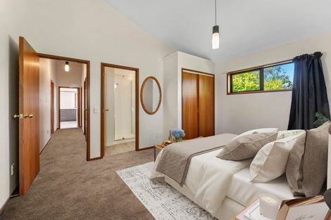 Photo of property in 2/11 Kereru Street, Two Mile Bay, Taupo, 3330