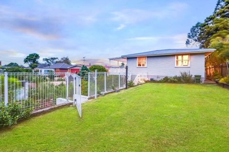 Photo of property in 66 Tiroroa Avenue, Te Atatu South, Auckland, 0610