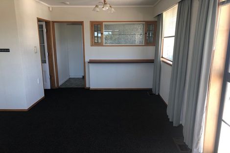 Photo of property in 2/12 Bungalow Avenue, Point Chevalier, Auckland, 1022