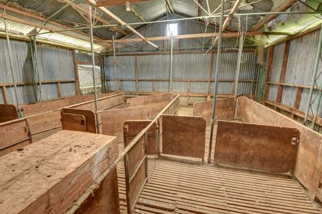 Photo of property in 1173 Karahaki Road, Waverley, 4591