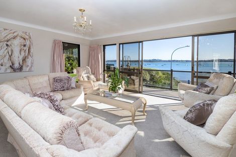 Photo of property in 7 Te Akau Crescent, Bucklands Beach, Auckland, 2012