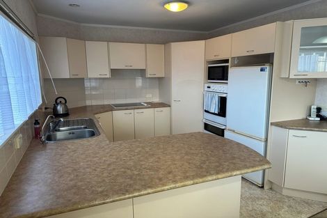 Photo of property in 2 Second Avenue, Avenues, Whangarei, 0110