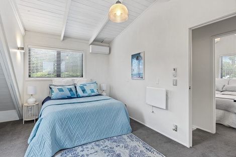 Photo of property in 41 Taioma Crescent, Te Atatu Peninsula, Auckland, 0610