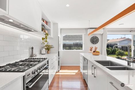 Photo of property in 972a High Street, Avalon, Lower Hutt, 5011