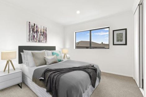 Photo of property in 6 Gilbert Hall Way, Swanson, Auckland, 0614