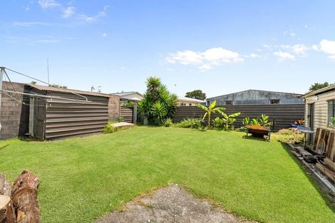Photo of property in 31 Mckenzie Road, Mangere Bridge, Auckland, 2022