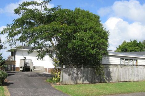Photo of property in 34 Allington Road, Massey, Auckland, 0614