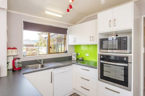 Photo of property in 44 Rimu Street, Levin, 5510