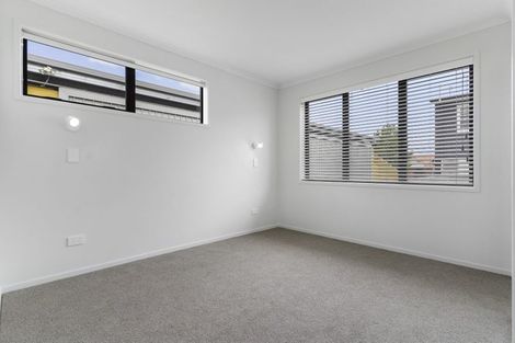 Photo of property in 1092a Great North Road, Point Chevalier, Auckland, 1022