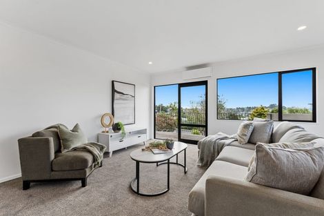 Photo of property in 9a Brightside Road, Stanmore Bay, Whangaparaoa, 0932