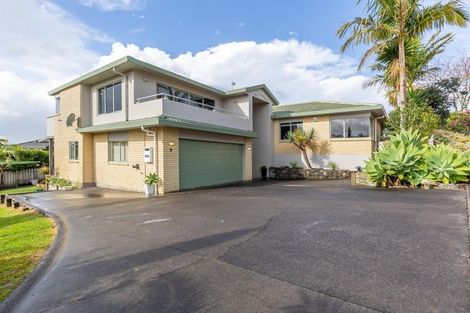 Photo of property in 6 Hogarth Rise, West Harbour, Auckland, 0618