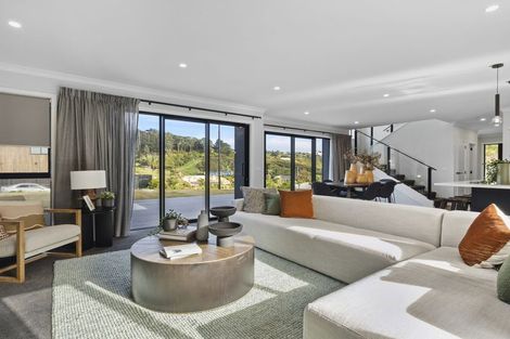 Photo of property in 2 Oakum Road, Whitby, Porirua, 5024