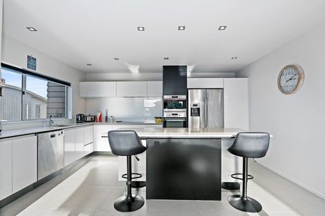 Photo of property in 43a Oceanbeach Road, Mount Maunganui, 3116