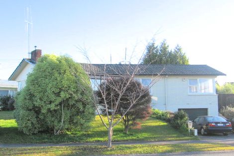 Photo of property in 1 Jennifer Place, Chartwell, Hamilton, 3210