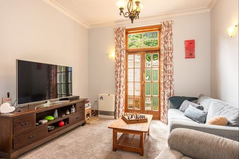 Photo of property in 204 Aro Street, Aro Valley, Wellington, 6021