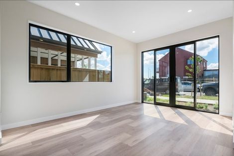 Photo of property in 4 Coopworth Street, Karaka, 2580