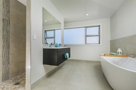Photo of property in 45 Bounty Road, Long Bay, Auckland, 0630