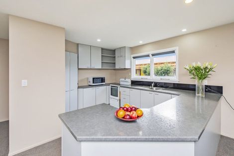 Photo of property in 2/17 Cunningham Place, Halswell, Christchurch, 8025