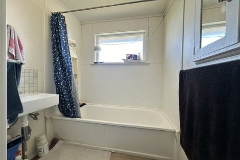 Photo of property in 2 Joseph Grove, Elderslea, Upper Hutt, 5018