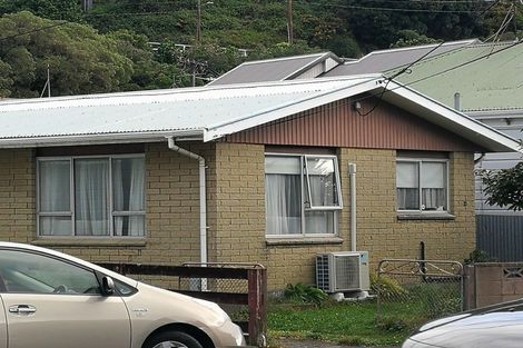 Photo of property in 1/86 Kilbirnie Crescent, Kilbirnie, Wellington, 6022