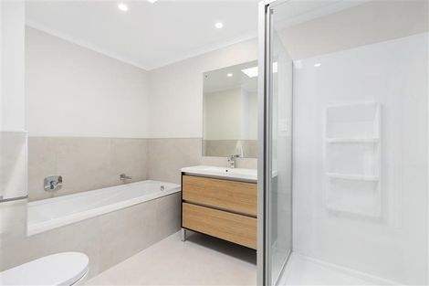 Photo of property in 16 Vincent Mcgrath Crescent, Swanson, Auckland, 0614