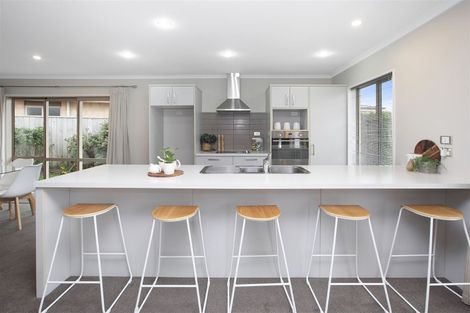 Photo of property in 3 Reeves Road, Rangiora, 7400