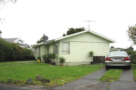 Photo of property in 53 Park Estate Road, Rosehill, Papakura, 2113