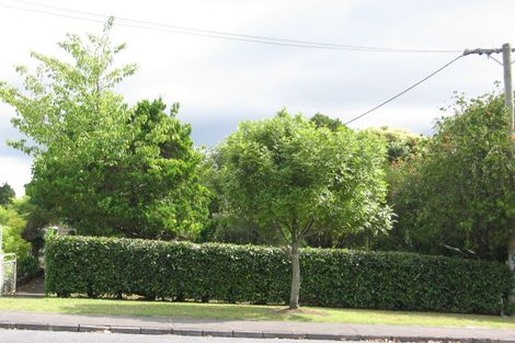 Photo of property in 50 Archibald Road, Kelston, Auckland, 0602