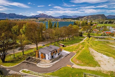 Photo of property in 2 Ashgrove Lane, Ashhurst, 4470