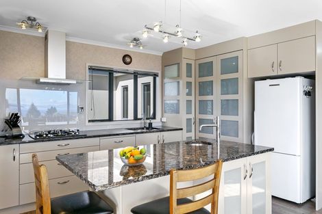 Photo of property in 2/85 Harvey Street, Waipahihi, Taupo, 3330