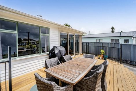Photo of property in 8a Mahoe Street, Inglewood, 4330
