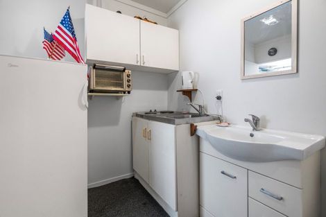 Photo of property in 10a Seymour Place, Bellevue, Tauranga, 3110