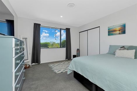 Photo of property in 66 Queens Avenue, Waikuku Beach, 7402