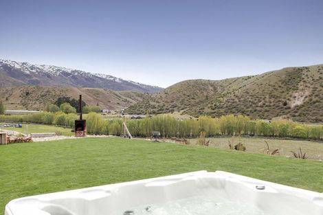 Photo of property in 2 Judare Drive, Lowburn, Cromwell, 9384