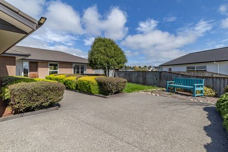 Photo of property in 15 Gladys Place, Levin, 5510
