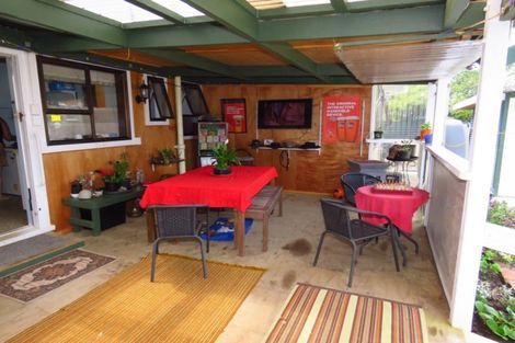 Photo of property in 86 Wakefield Street, Westport, 7825