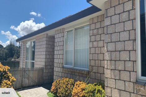 Photo of property in 18 Norman Close, The Gardens, Auckland, 2105