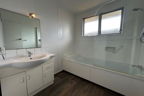 Photo of property in 26 Disraeli Street, Westport, 7825