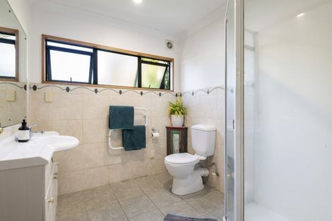 Photo of property in 19 View Road, Campbells Bay, Auckland, 0630