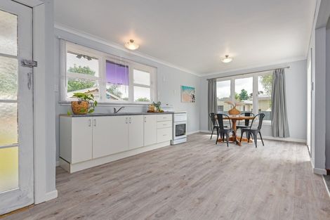 Photo of property in 2 Howe Street, Foxton, 4814