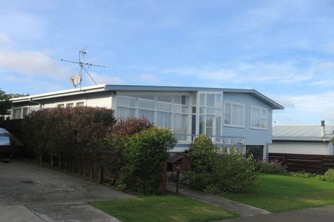 Photo of property in 12 Eskdale Road, Papakowhai, Porirua, 5024