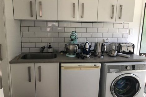 Photo of property in 24 Korotaha Terrace, Rothesay Bay, Auckland, 0630