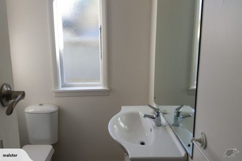 Photo of property in 84 North Avon Road, Richmond, Christchurch, 8013