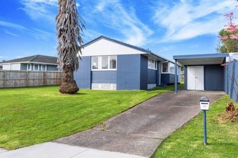 Photo of property in 35 Hamilton Drive, Waiuku, 2123